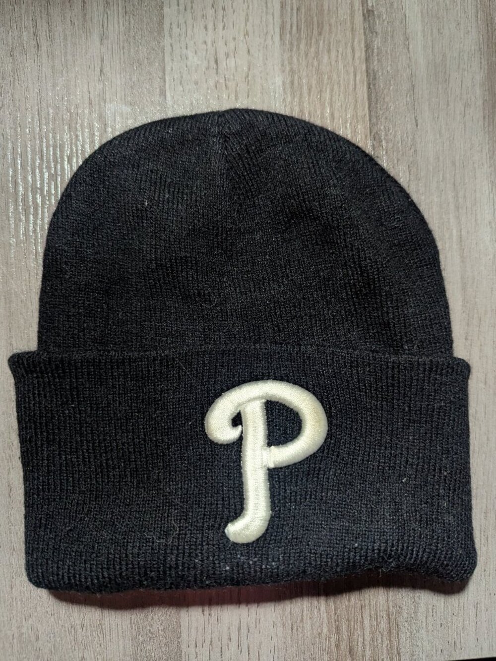 Philly's black beanie - adult size